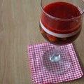 Copa de fresas en gelatinada vegana